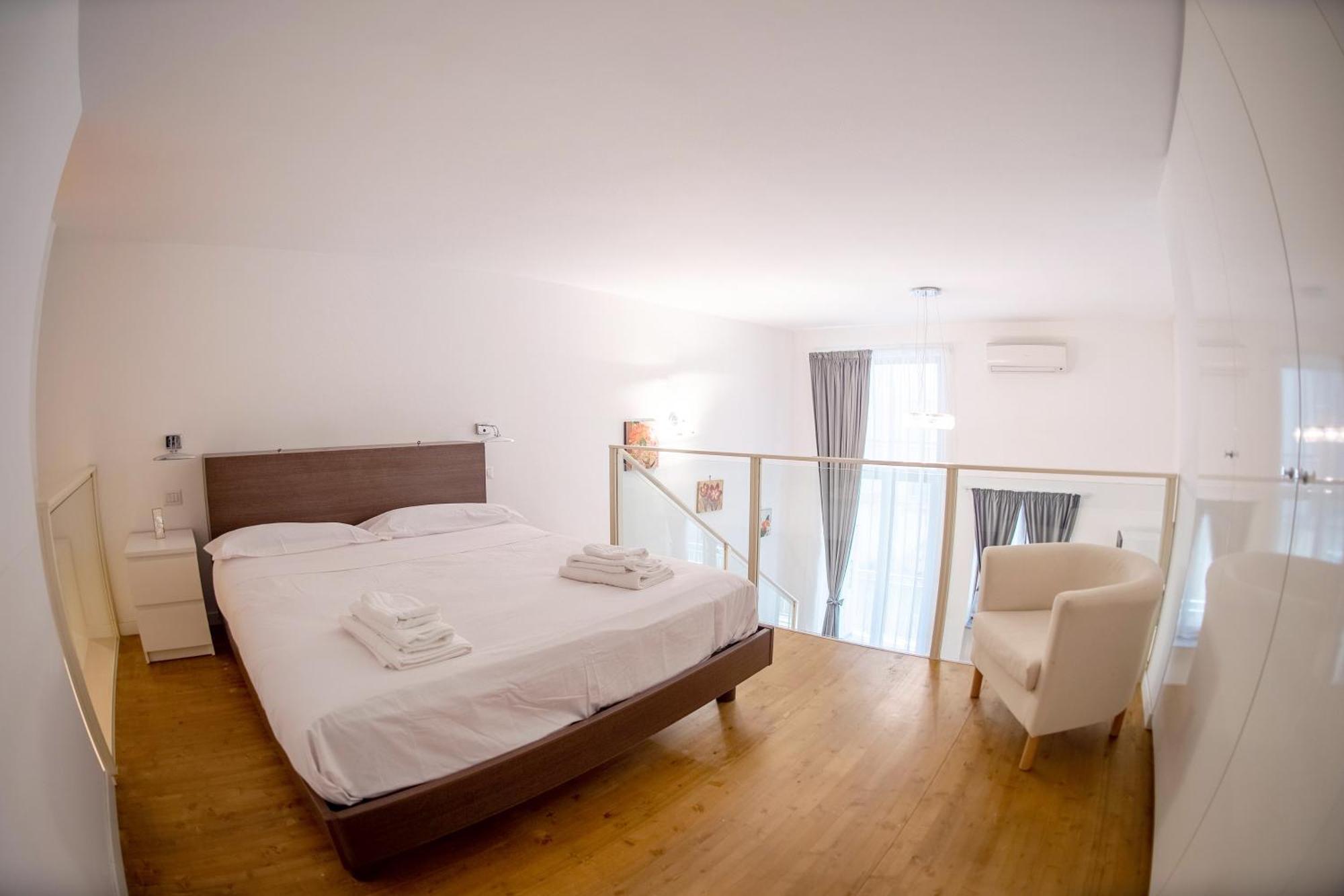 Angel White Loft Salerno Apartment Exterior photo
